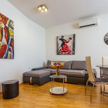 Vale Apartment With Balcony Zadar Exterior foto